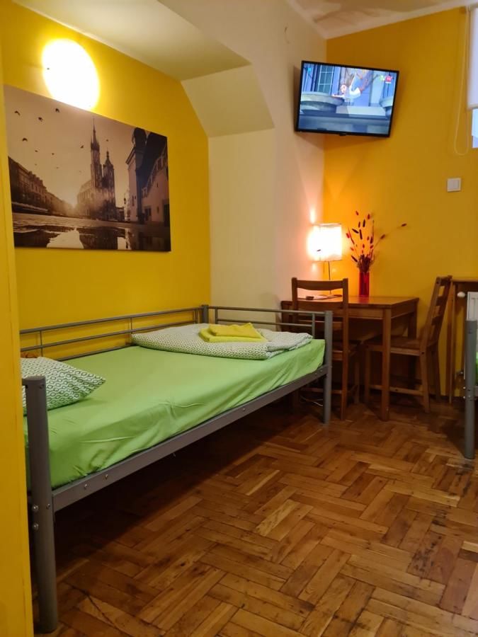 Хостелы Amber Hostel Краков